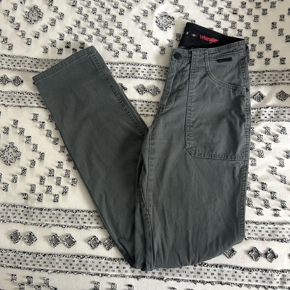 Wrangler Cargo Boot Pants!!